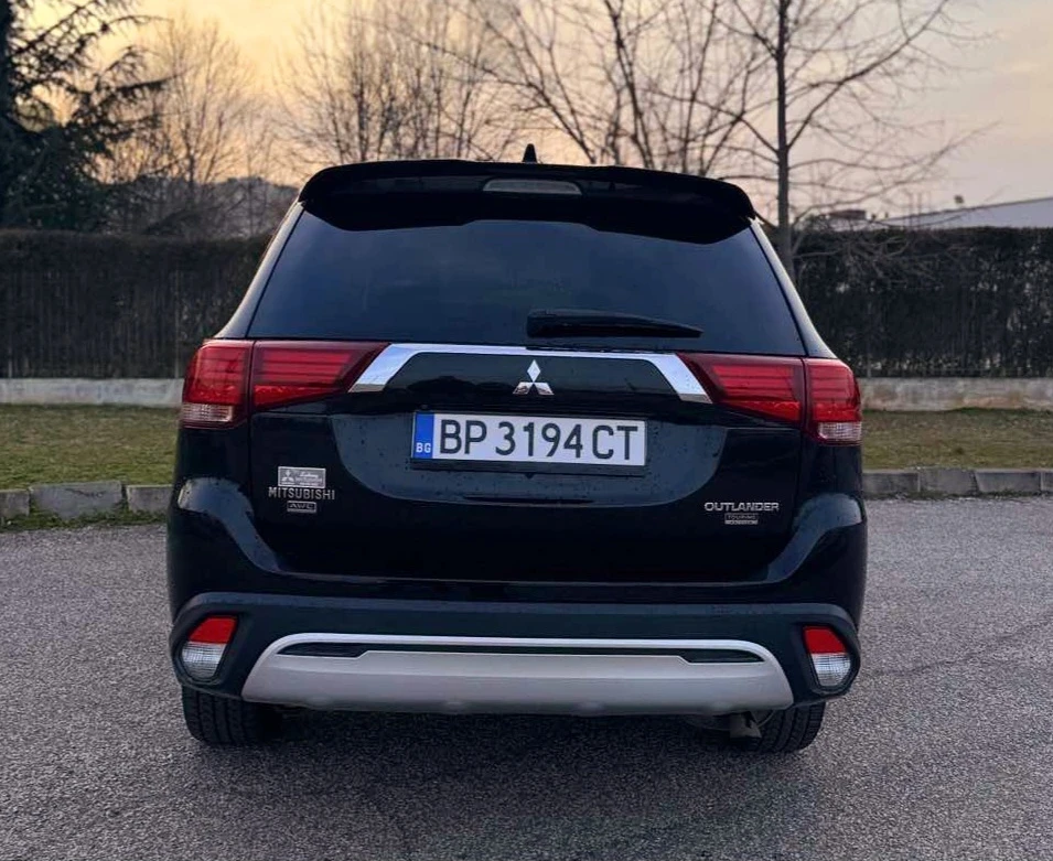 Mitsubishi Outlander Фейслифт, LPG/ГАЗ, 3. 0 V6, снимка 2 - Автомобили и джипове - 55955432