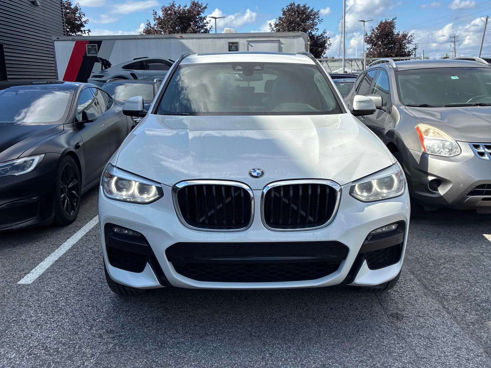 BMW X3 XDRIVE30I * ГЛАВНО ПРЕДСТАВИТЕЛСТВО НА PORSCHE* , снимка 2 - Автомобили и джипове - 56112713