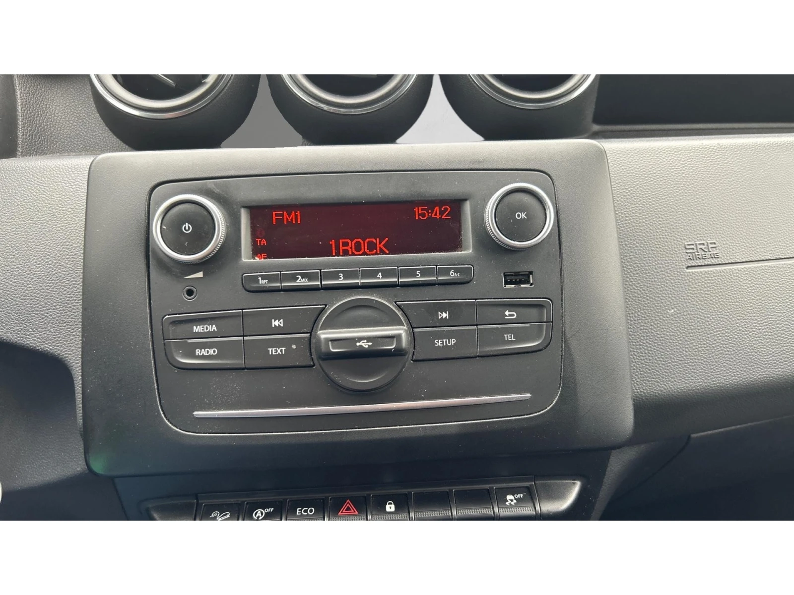 Dacia Duster 1.5 dCi 4WD, Месечна вноска от 222  , снимка 14 - Автомобили и джипове - 56232364