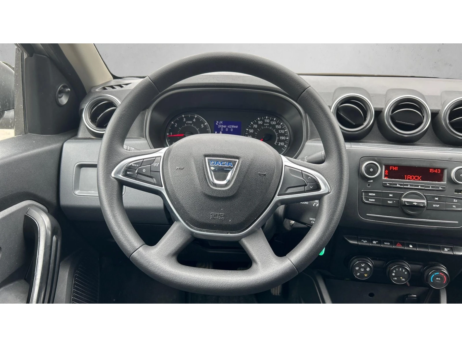 Dacia Duster 1.5 dCi 4WD, Месечна вноска от 222  , снимка 15 - Автомобили и джипове - 56232364