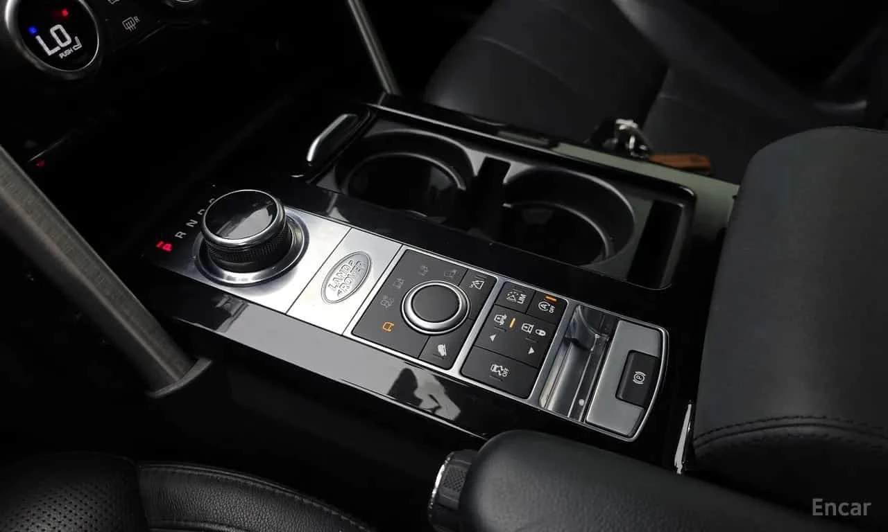 Land Rover Discovery * 3.0 TD6 HSE * , снимка 10 - Автомобили и джипове - 56238695