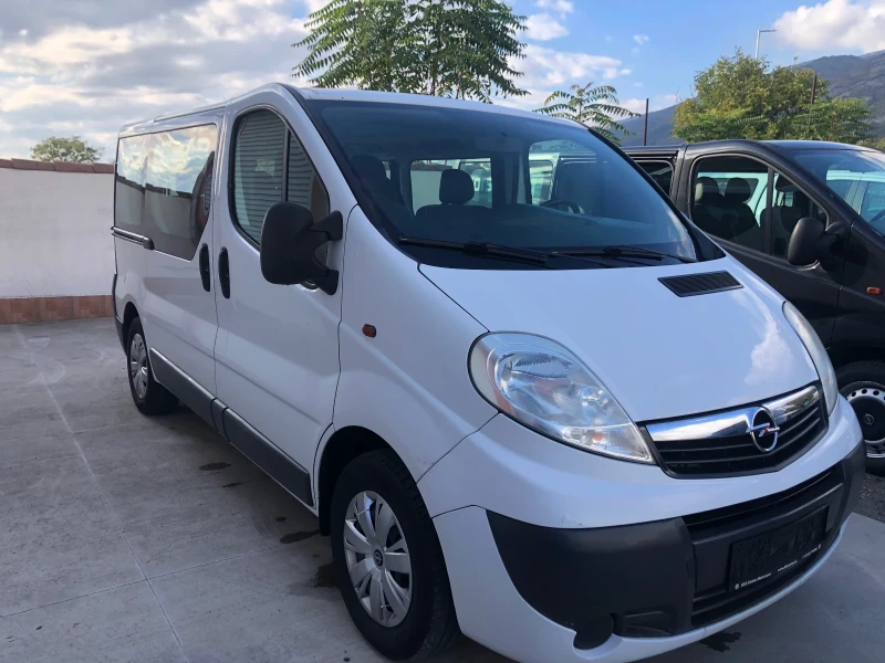 Opel Vivaro 9 места, снимка 2 - Бусове и автобуси - 52079454