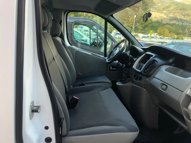 Opel Vivaro 9 места, снимка 8 - Бусове и автобуси - 52079454