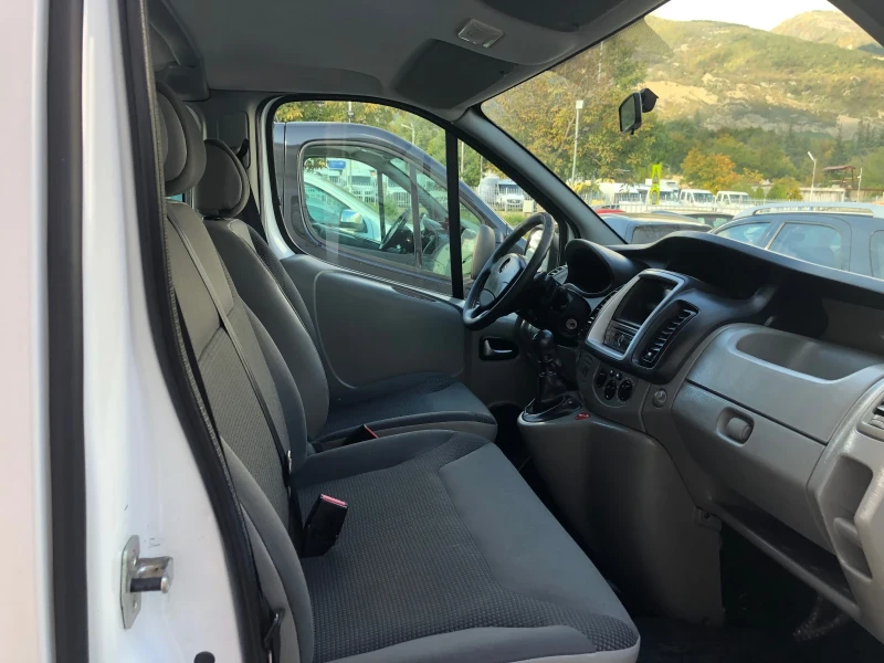 Opel Vivaro 9 места, снимка 7 - Бусове и автобуси - 52079454