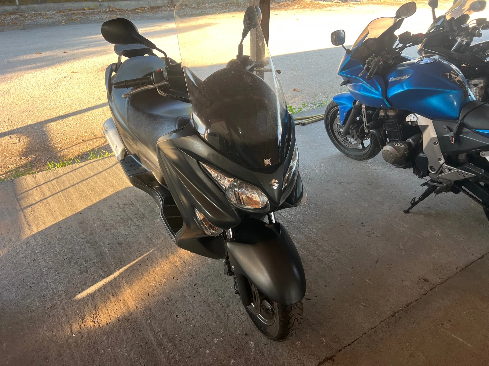 Suzuki Burgman 200i Lizing, снимка 9 - Мотоциклети и мототехника - 55631399