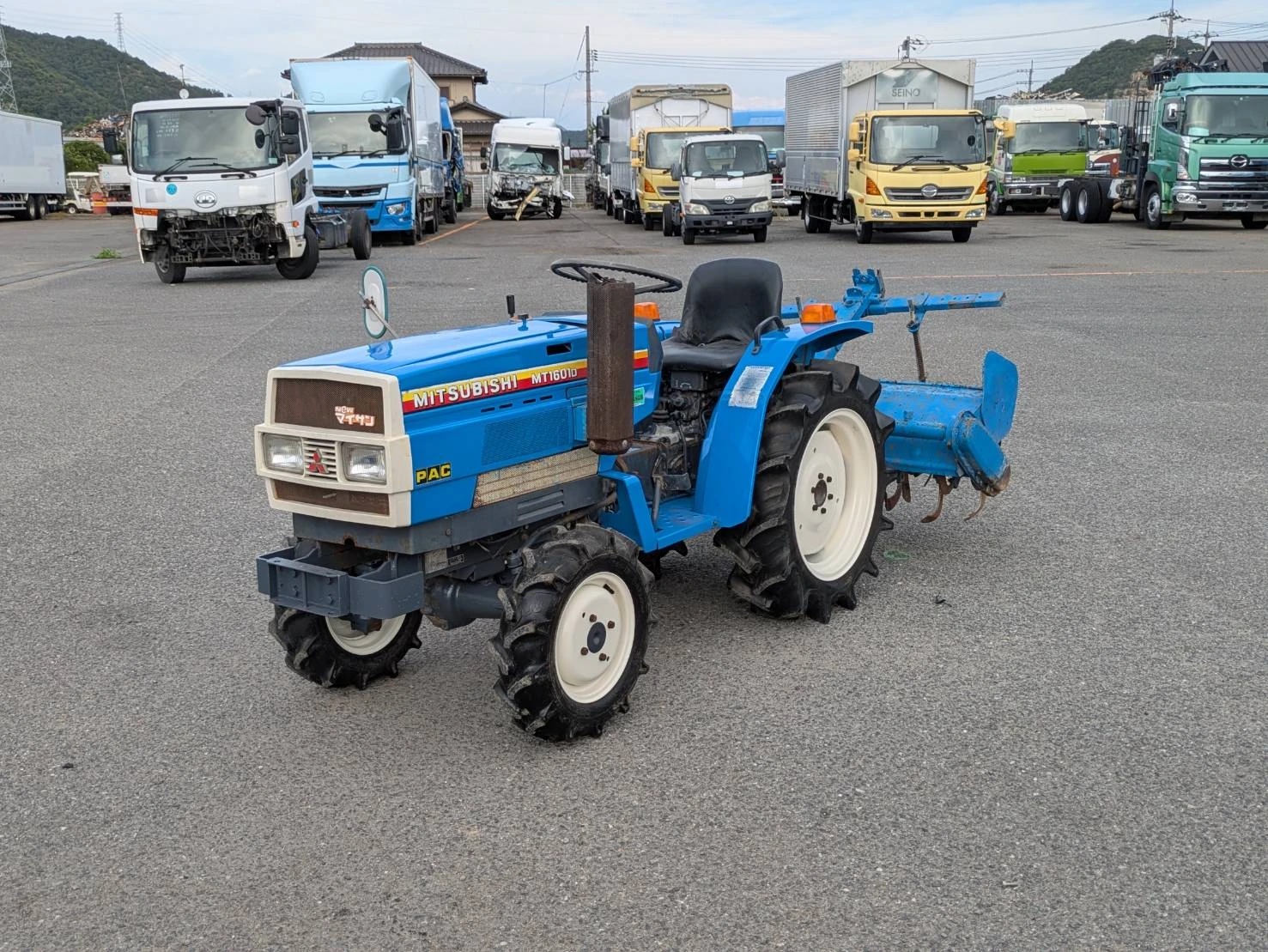 Трактор Mitsubishi MT1601D