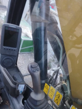 Багер Cat 313 D, снимка 7 - Индустриална техника - 53637986