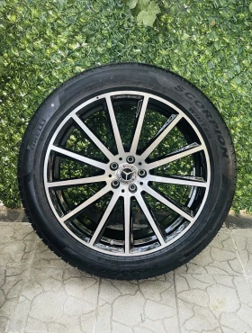 Гуми с джанти Pirelli 285/45R22, снимка 2