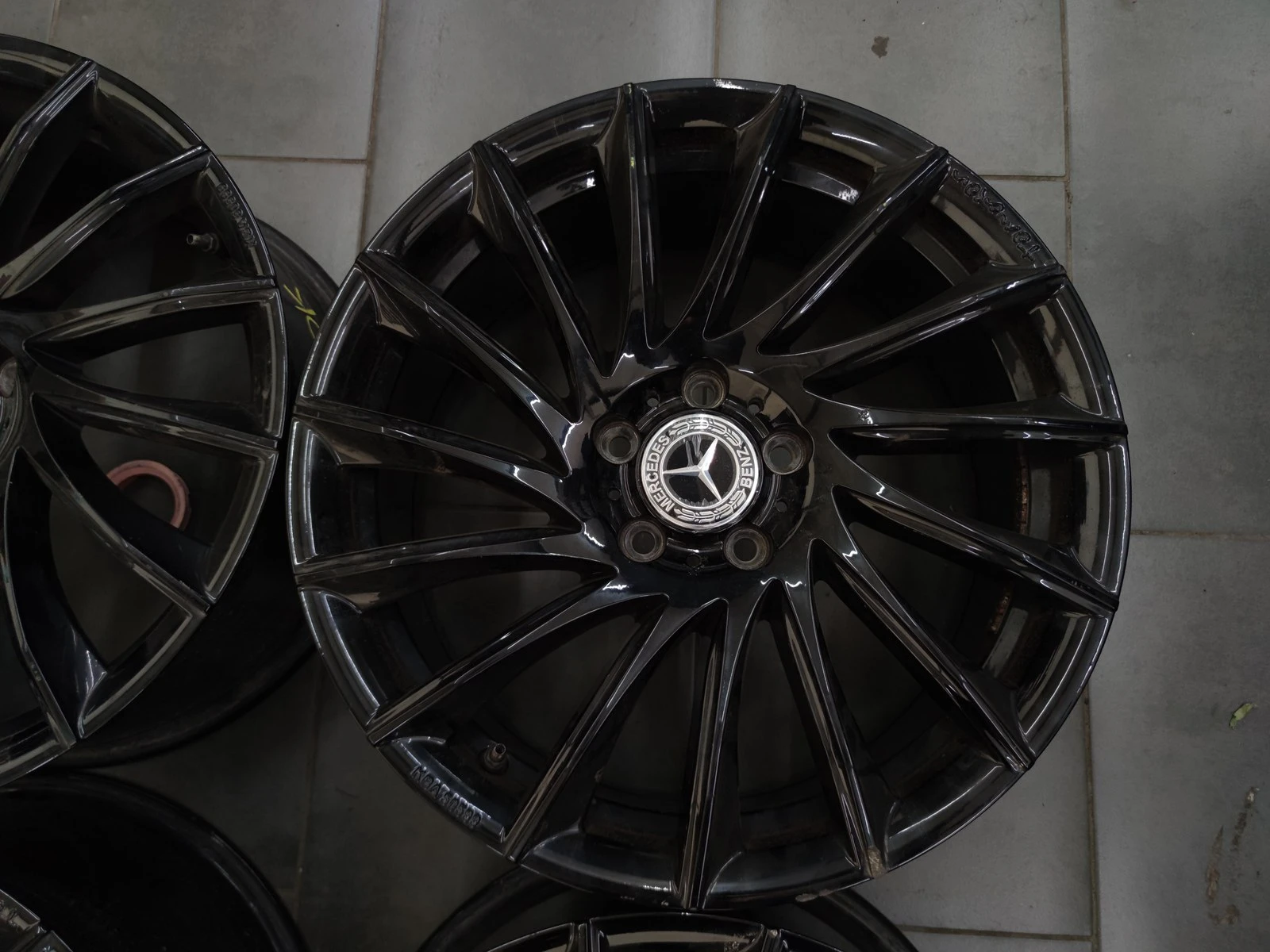 Джанти за Mercedes-Benz, снимка 6 - Гуми и джанти - 56716494