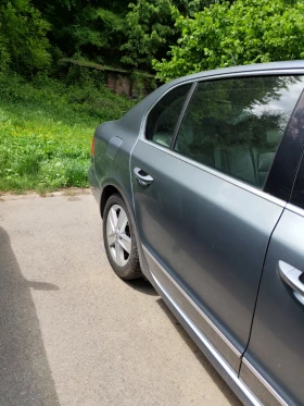 Skoda Superb Седан, снимка 4