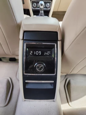 Skoda Superb Седан, снимка 9