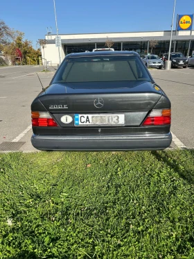 Mercedes-Benz E 200, снимка 5