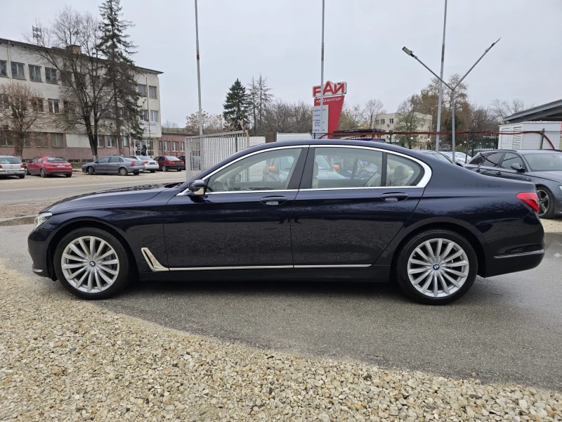 BMW 730 X Drive - 265к.с.Топ състояние, снимка 4 - Автомобили и джипове - 46595021