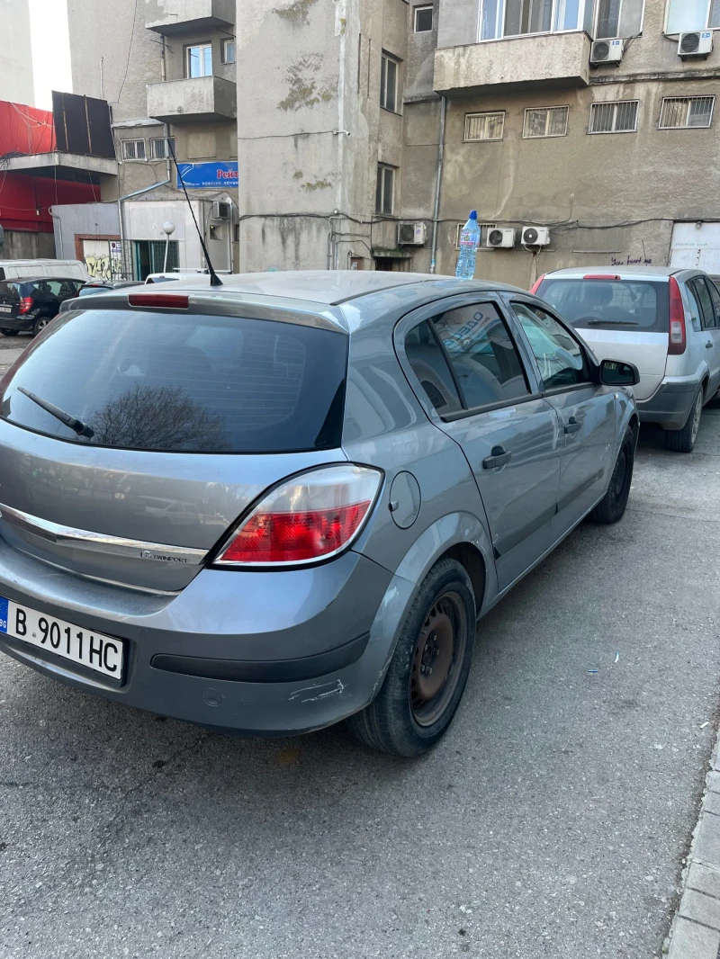 Opel Astra, снимка 6 - Автомобили и джипове - 49019131