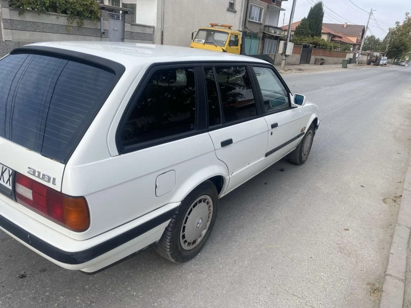 BMW 318, снимка 5 - Автомобили и джипове - 48597062