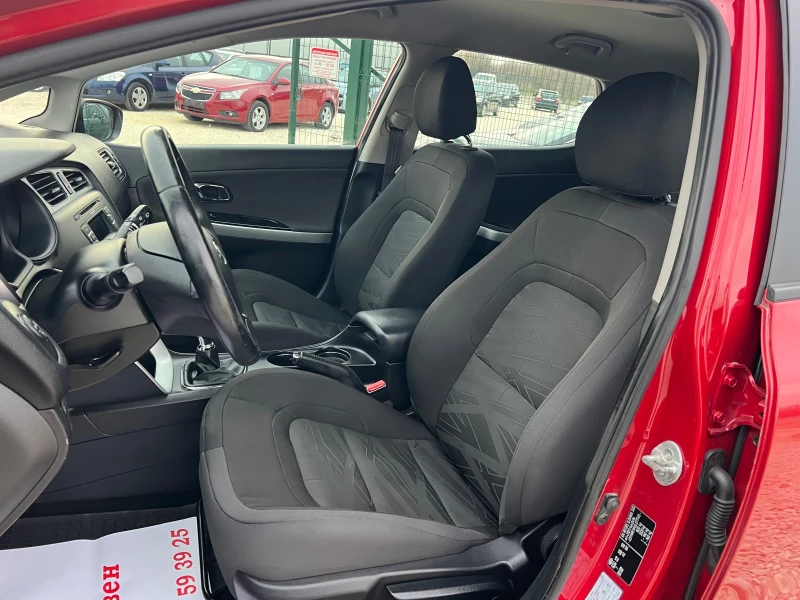 Kia Ceed 1.4i 16v/99p.s-New model!!!, снимка 9 - Автомобили и джипове - 49486233