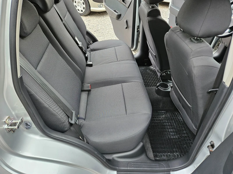 Chevrolet Aveo 1.2 бензин 75кс, снимка 11 - Автомобили и джипове - 50473822