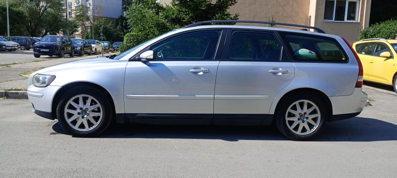 Volvo V50, снимка 4 - Автомобили и джипове - 52090998