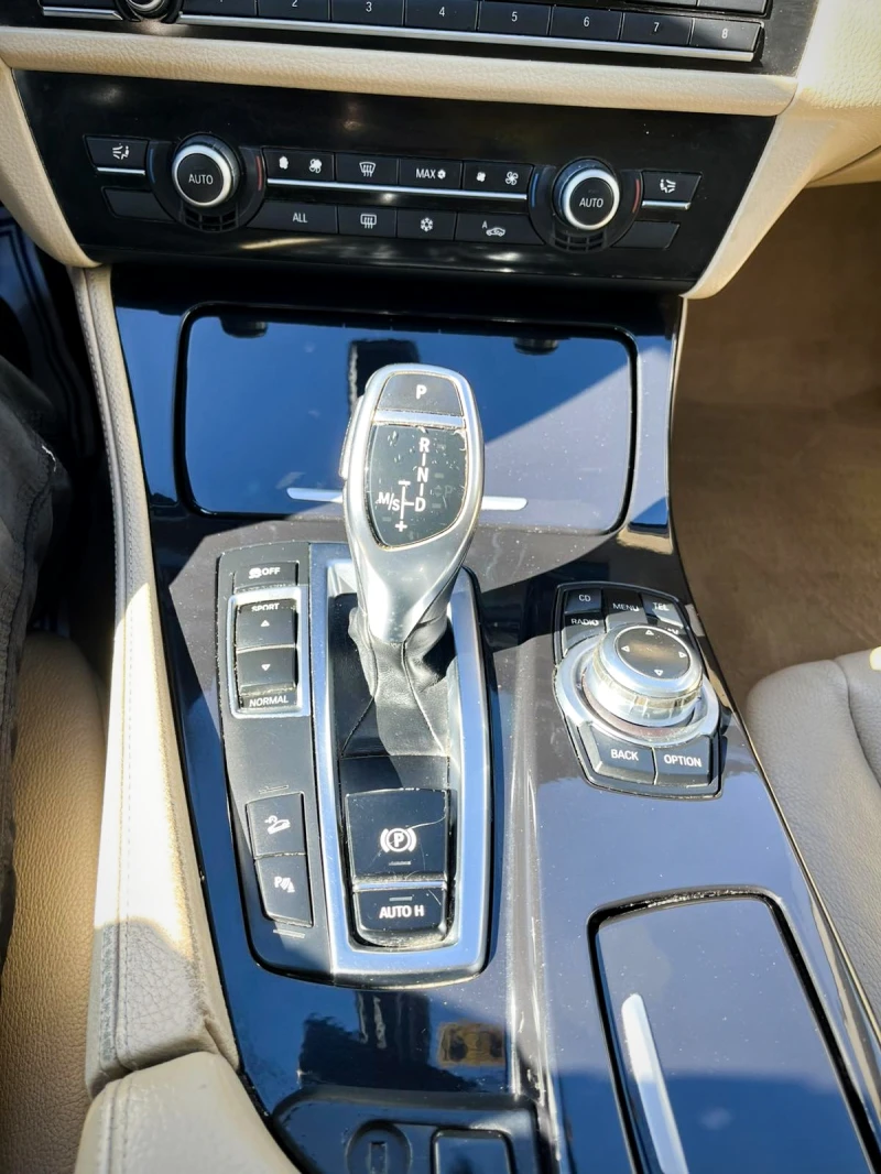 BMW 530 XD, снимка 8 - Автомобили и джипове - 52414981