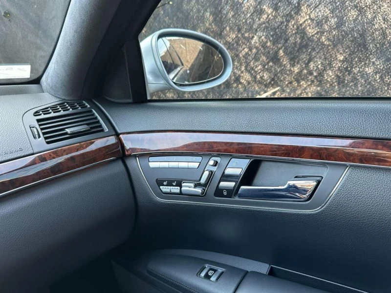 Mercedes-Benz S 63 AMG МАСАЖ* ОБДУХ* ЩОРИ* АЛКАНТАРА* PANO* HARMAN* FULL , снимка 14 - Автомобили и джипове - 52586217
