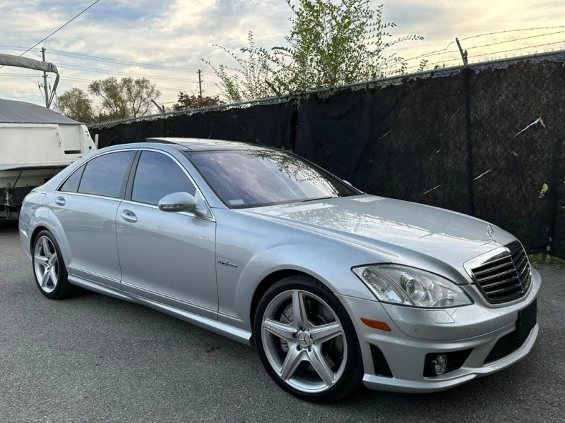 Mercedes-Benz S 63 AMG МАСАЖ* ОБДУХ* ЩОРИ* АЛКАНТАРА* PANO* HARMAN* FULL , снимка 3 - Автомобили и джипове - 52586217