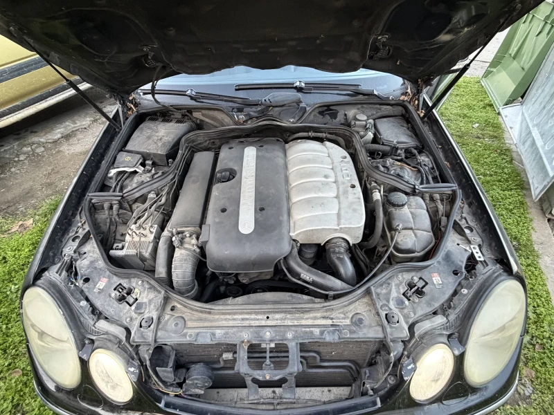 Mercedes-Benz E 270 Avangard, снимка 6 - Автомобили и джипове - 53390383