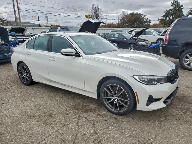 BMW 330 2.0L 4 All wheel drive, снимка 9 - Автомобили и джипове - 53133717