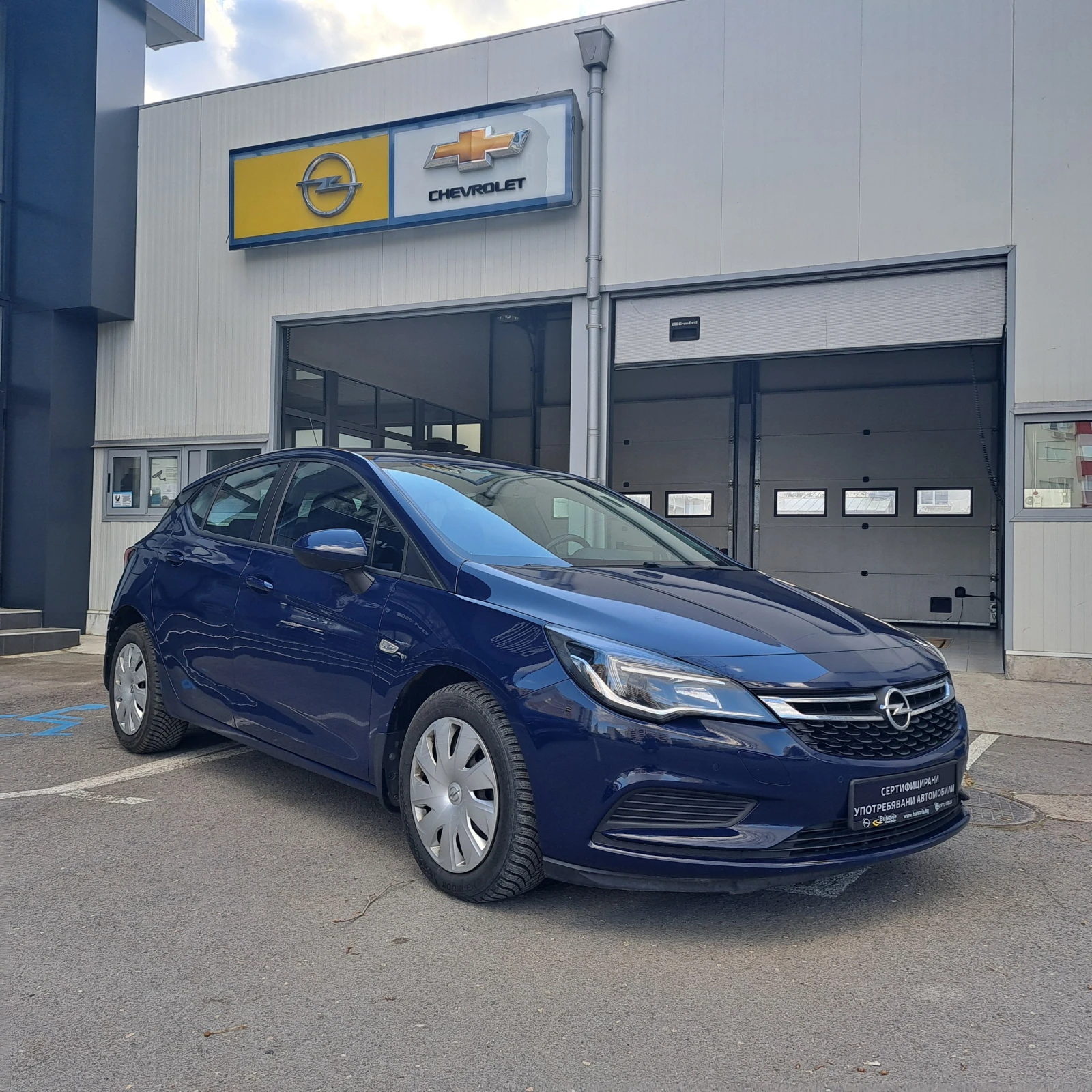 Opel Astra К 1.6 автоматик, снимка 1