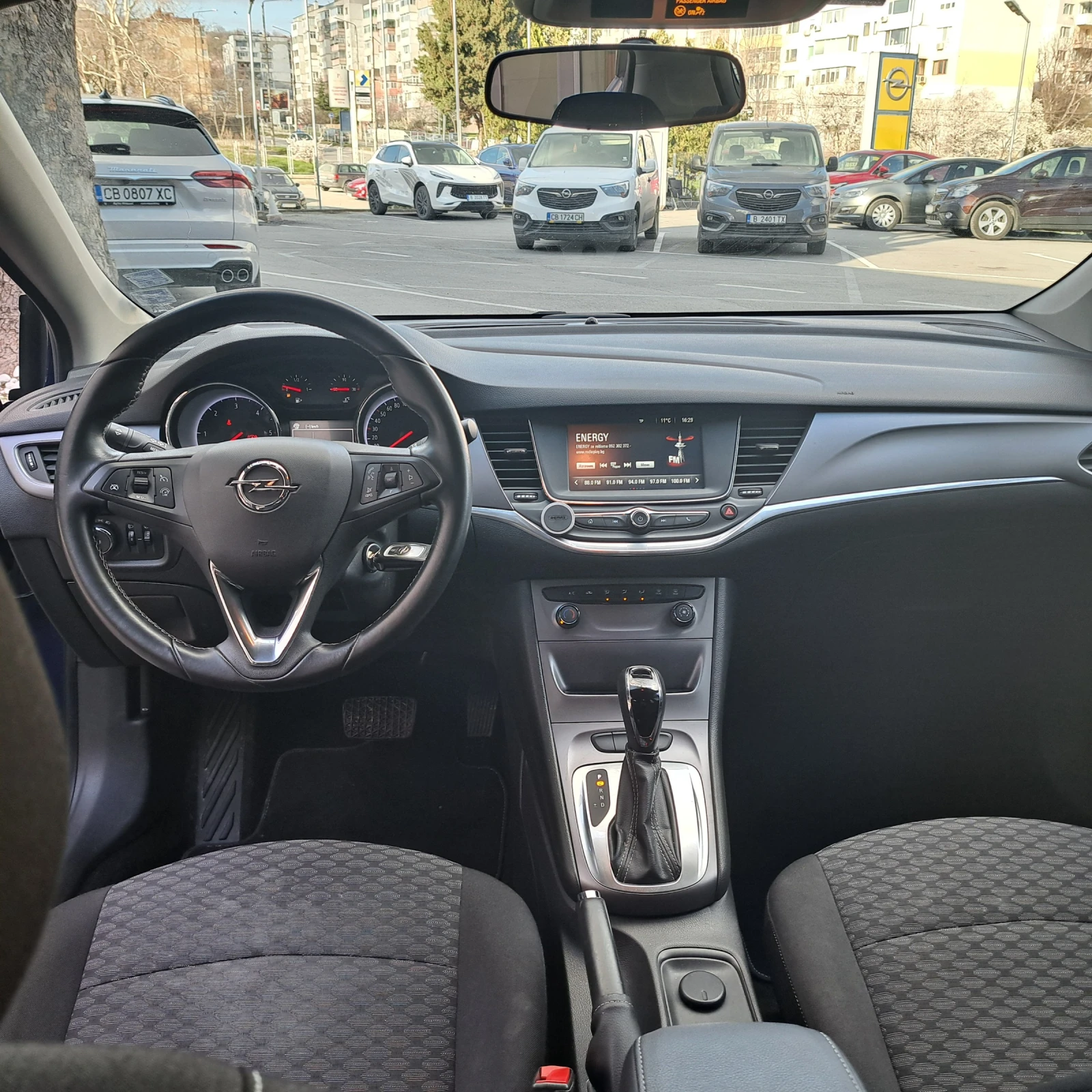 Opel Astra К 1.6 автоматик - изображение 7