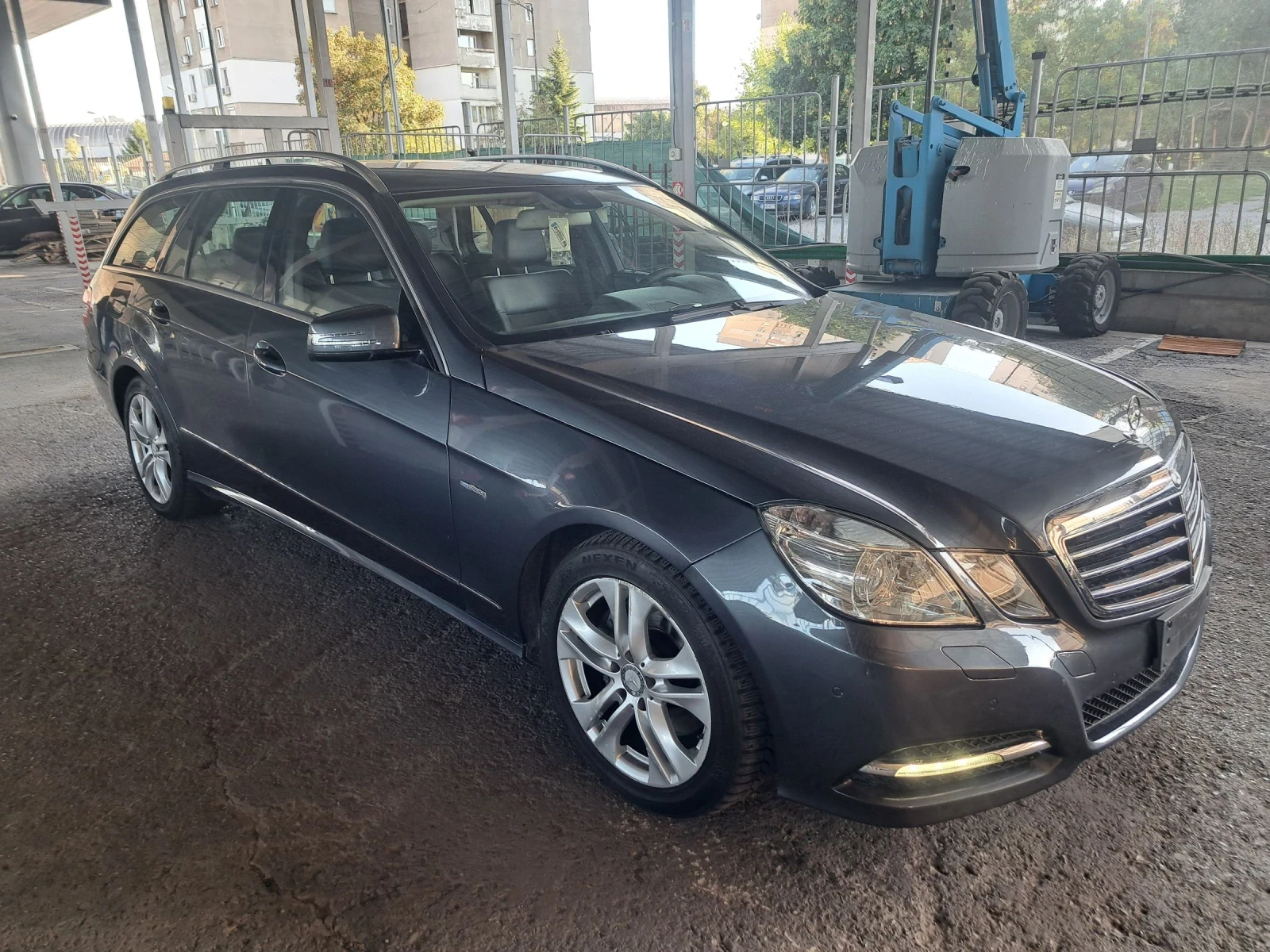 Mercedes-Benz E 250 2.5D 204ps.AVANGARDE ITALIA - изображение 7