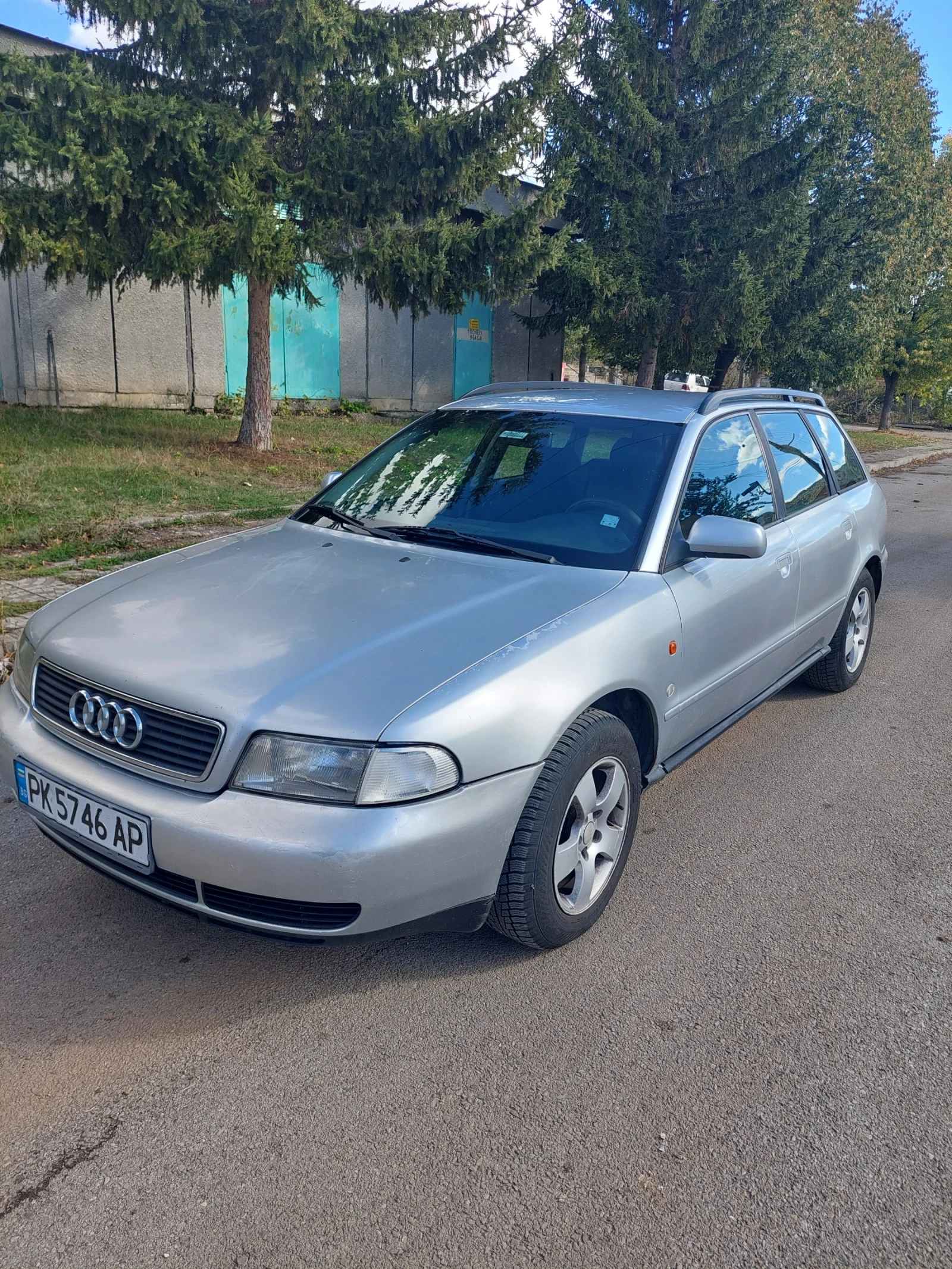 Audi A4 1.8 - изображение 2