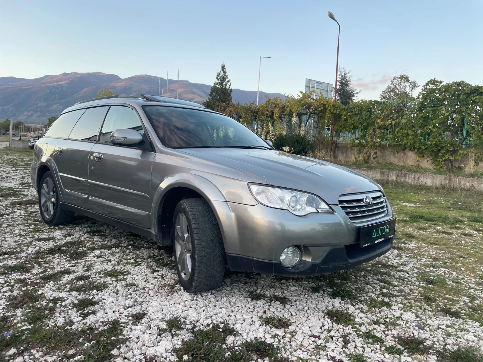 Subaru Outback 2.5 FACE ГАЗ БЕЗ ГНИЛО - изображение 3