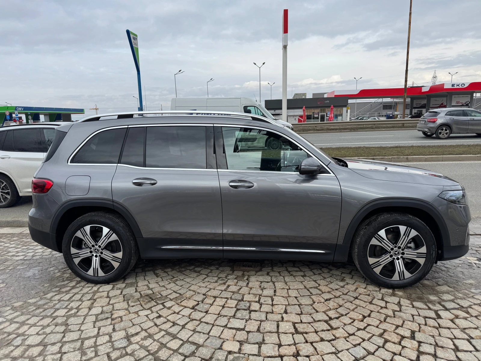 Mercedes-Benz EQB 300/Progresivei+ Night Adv Paket - изображение 5