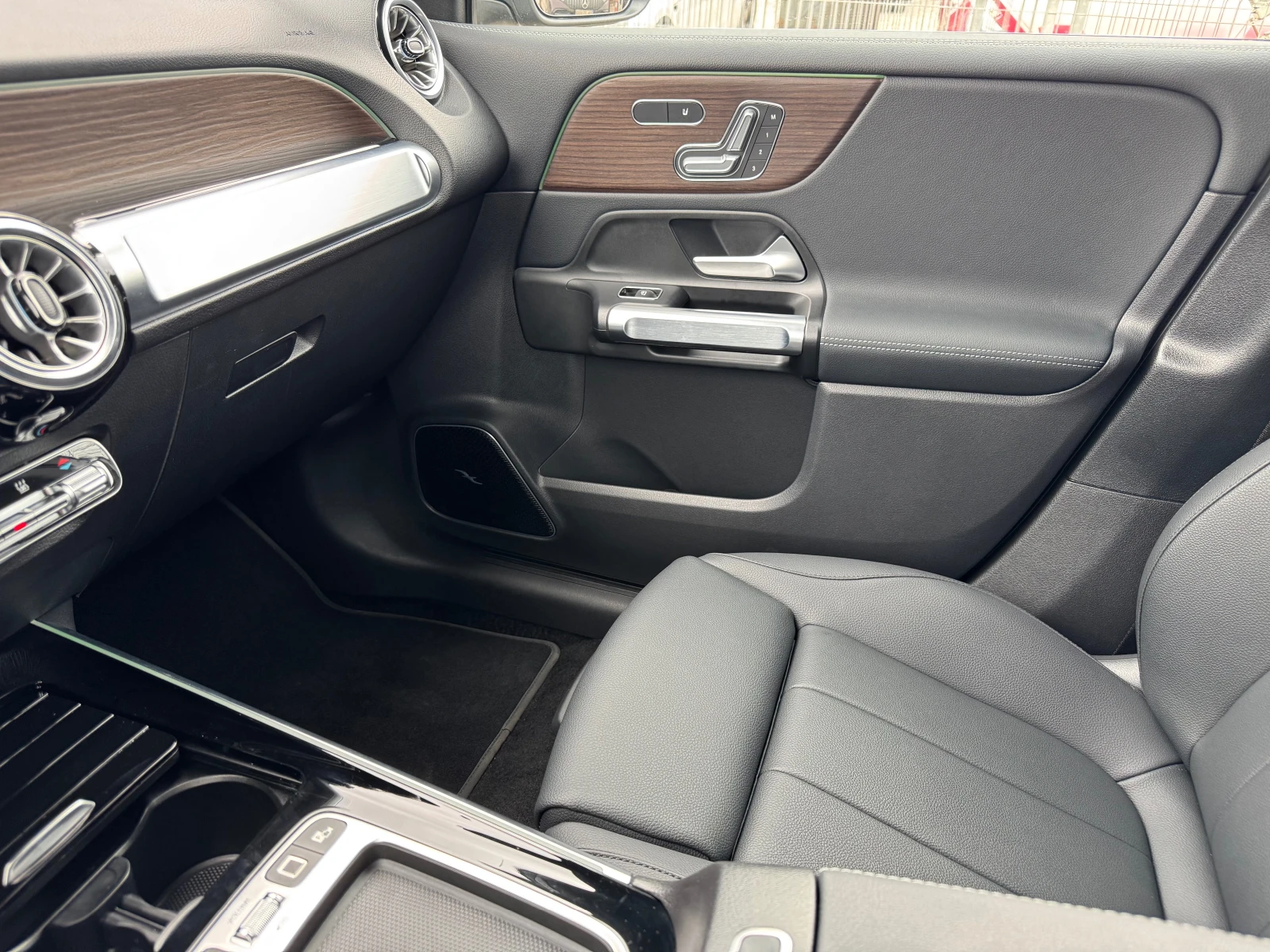 Mercedes-Benz EQB 300/Progresivei+ Night Adv Paket | Mobile.bg � ����������� 14