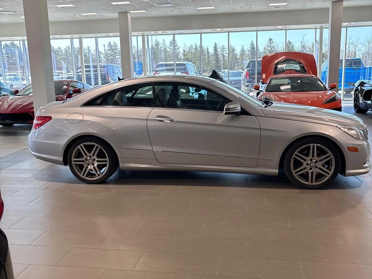 Mercedes-Benz E 350 COUPE| Harmon| Dynamic Seats| AMG Pack| V6 - изображение 3