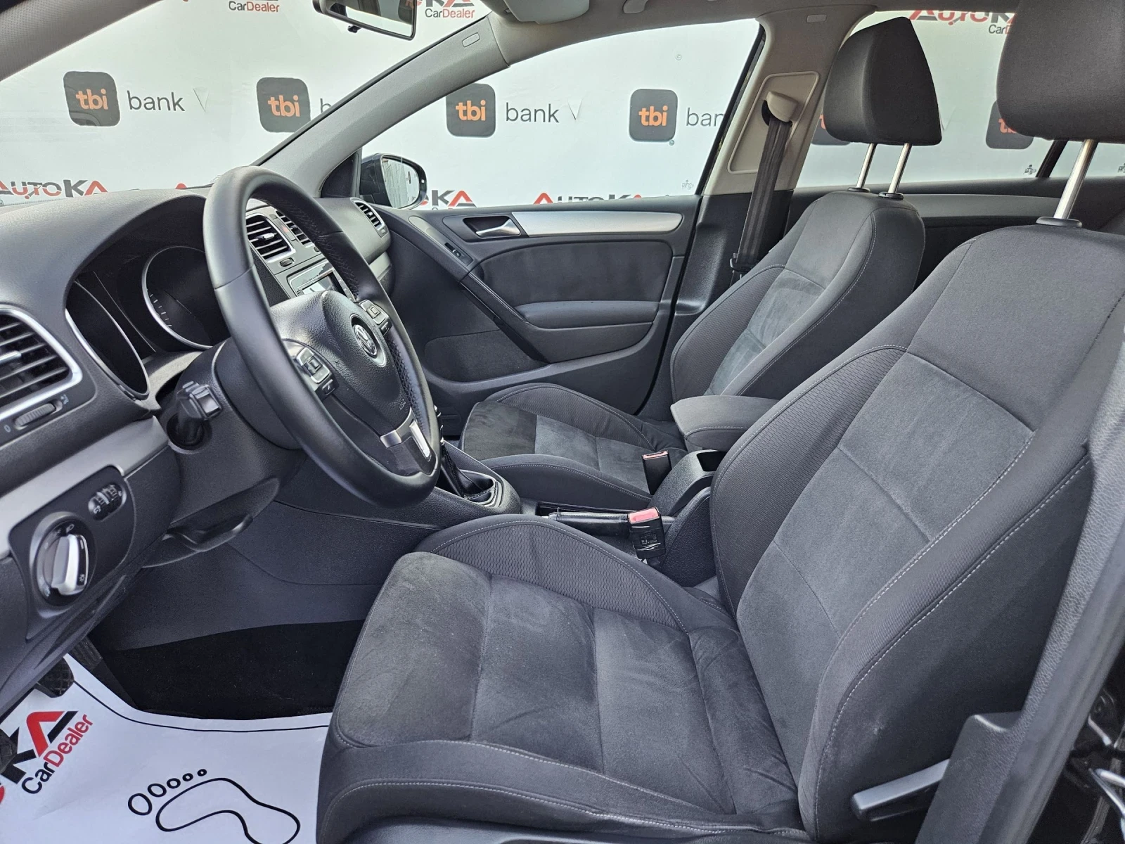 VW Golf 2.0TDI-110кс= АВТОПИЛОТ= КЛИМАТРОНИК= NAVI= EURO 5 - изображение 7