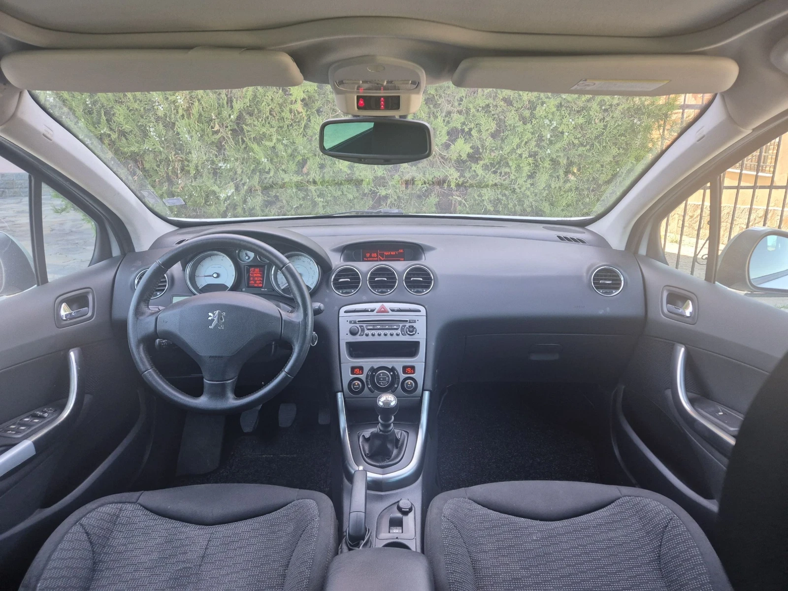 Peugeot 308 1.6-ТУРБО - изображение 7