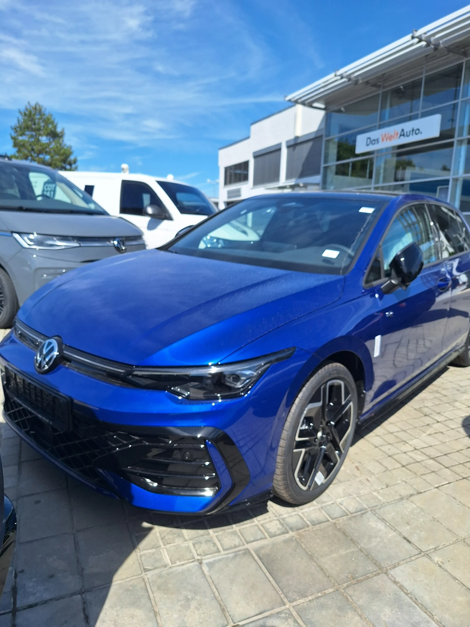 VW Golf R= Line Plus* TDI/ Black/ NEW Гаранционен - изображение 2