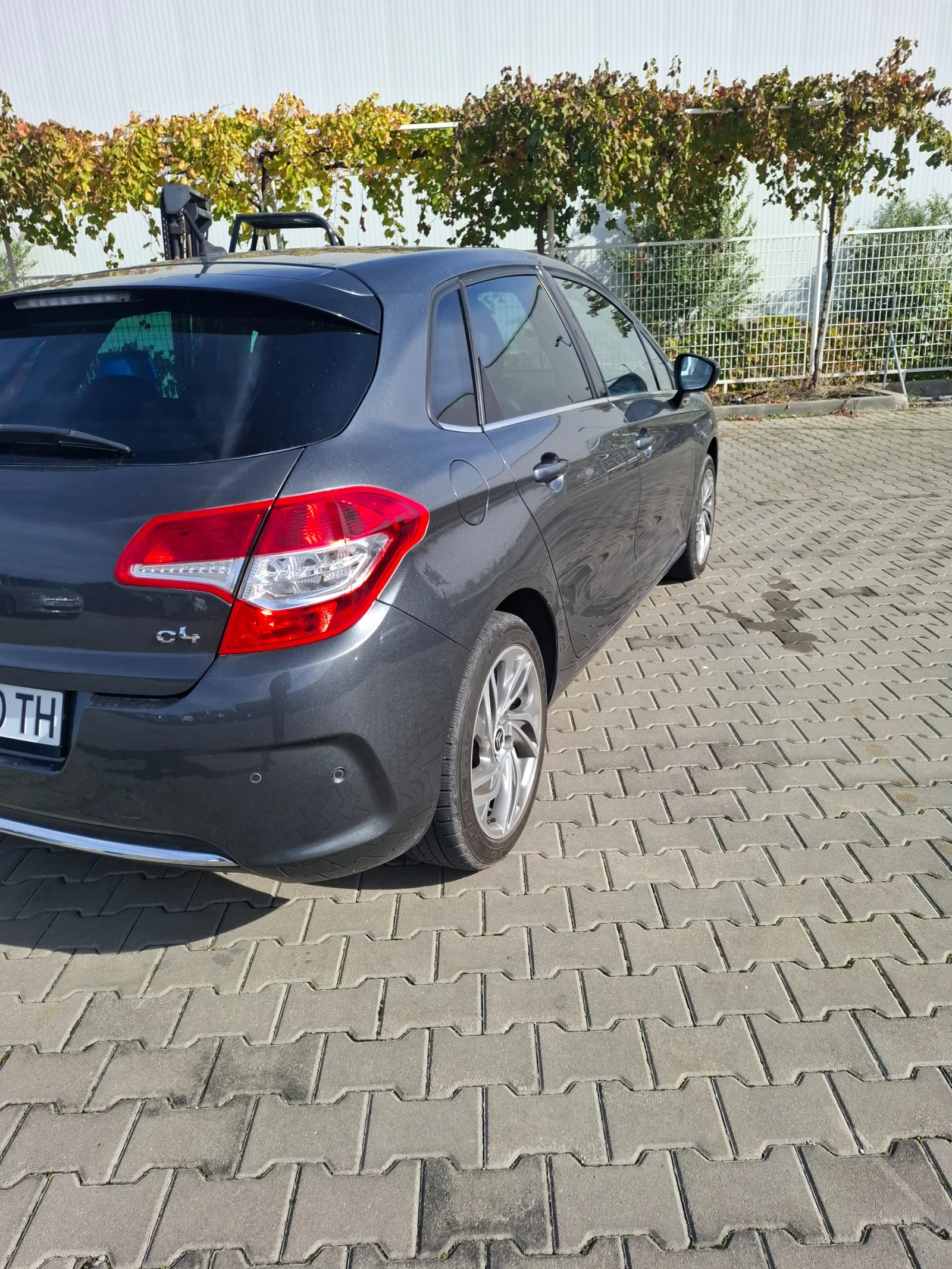 Citroen C4 1.6 - изображение 7