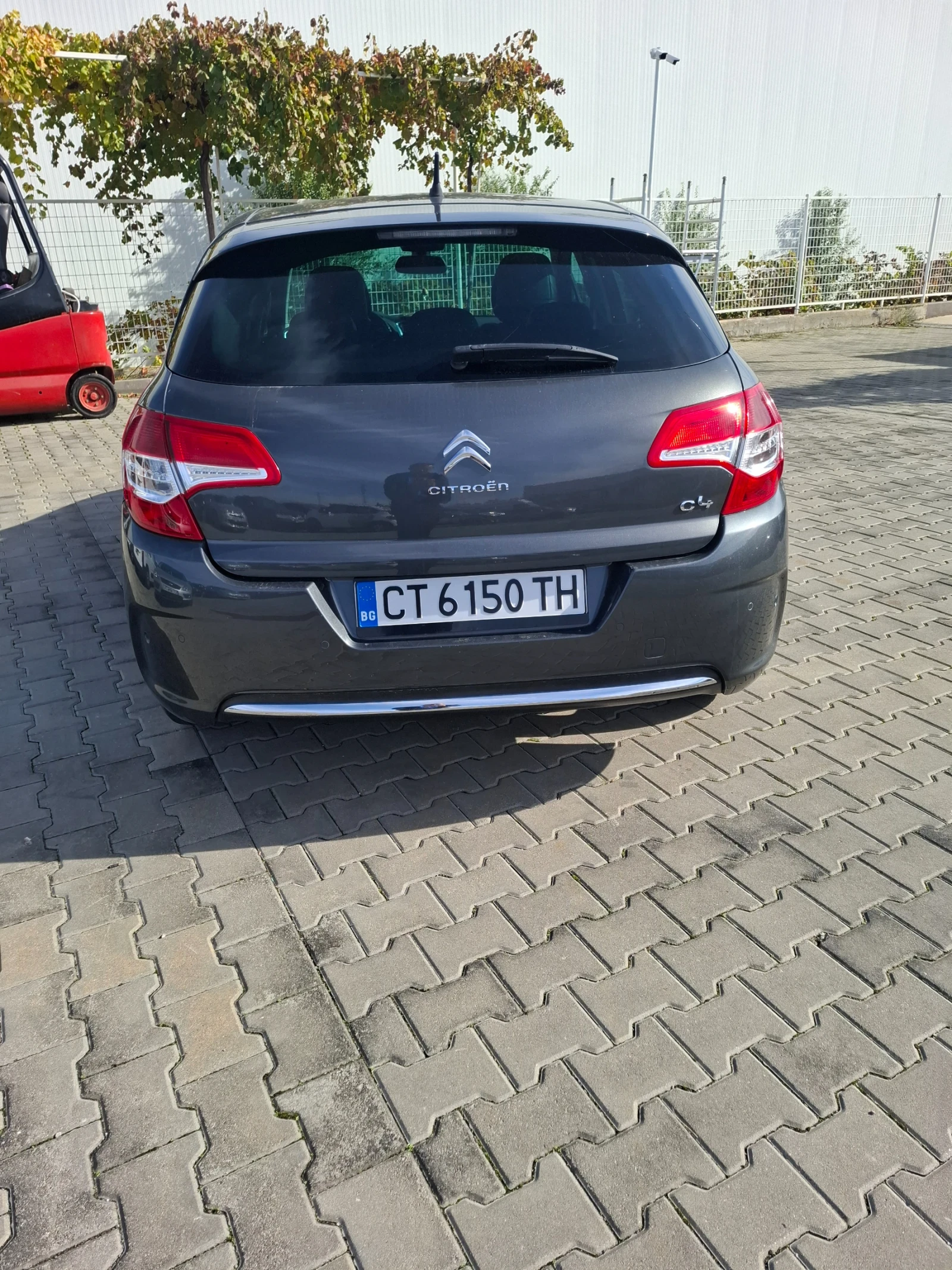 Citroen C4 1.6 - изображение 6