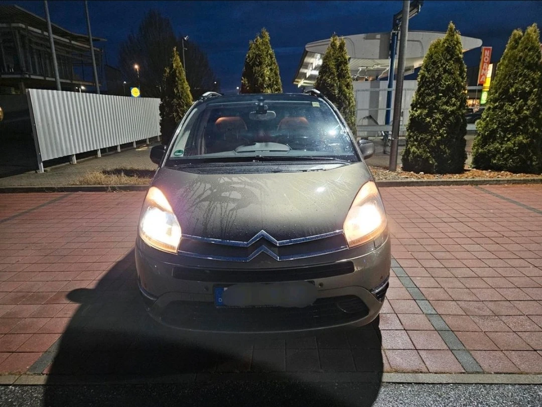 Citroen Grand C4 Picasso 1.6 hdi - изображение 3