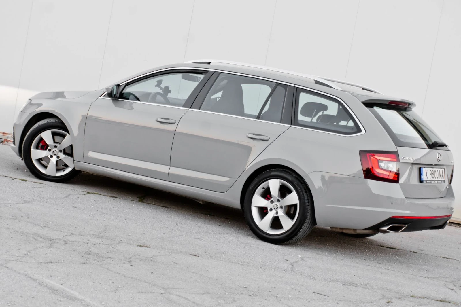 Skoda Octavia VRS/ Nardo Gray/ Distronic/ DSG/ 2.0 TDI, снимка 5 - Автомобили и джипове - 54006795