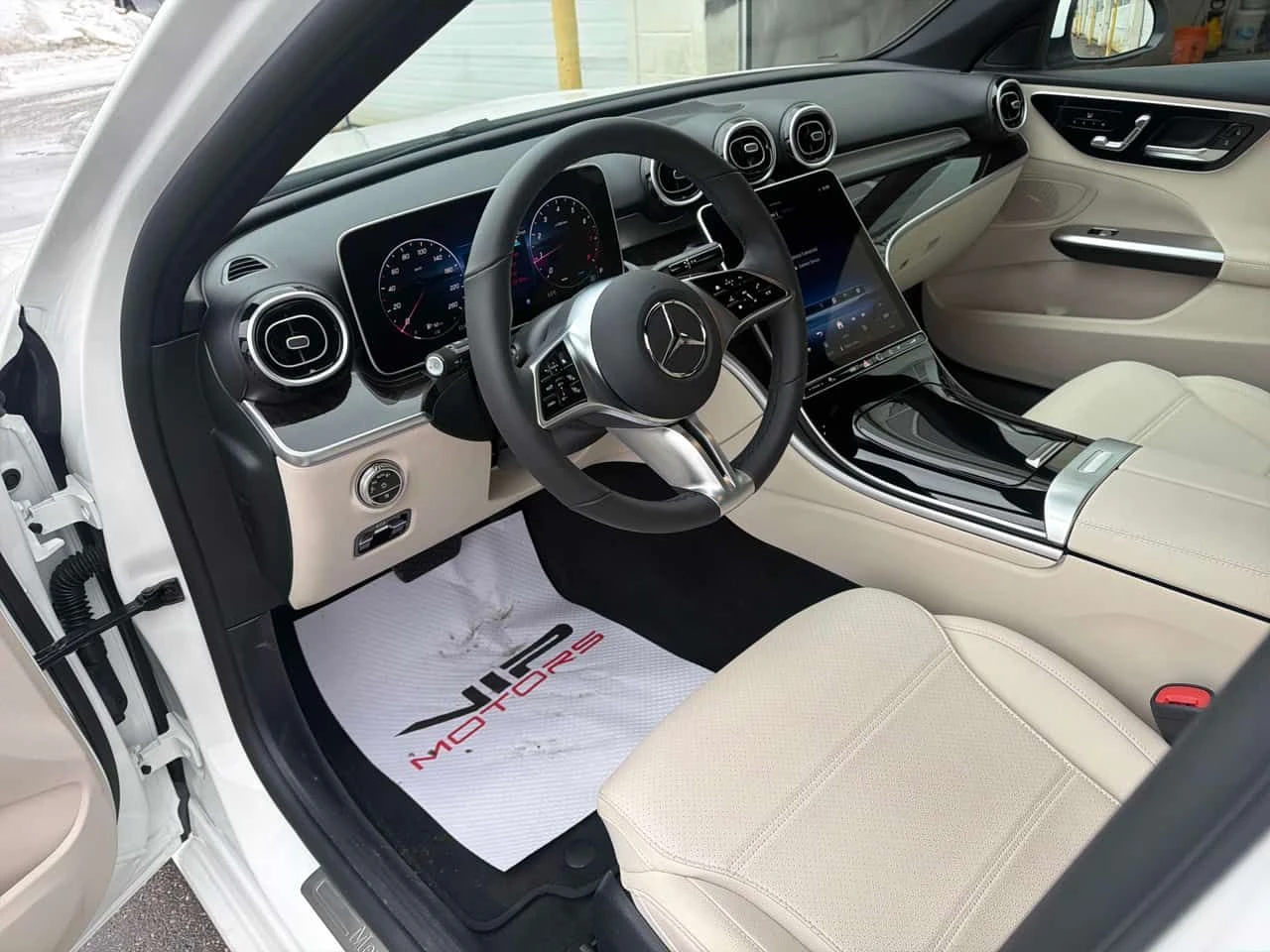 Mercedes-Benz C 300 * CARFAX * BURMESTER * 2 КЛЮЧА, снимка 5 - Автомобили и джипове - 54085260