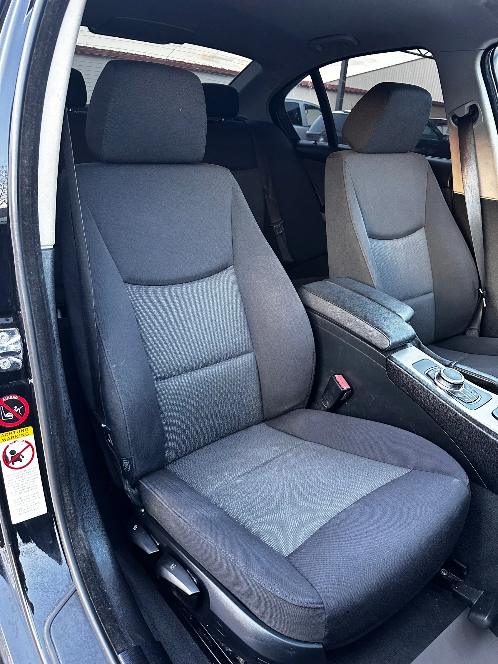 BMW 330 АВТОМАТ/НАВИГАЦИЯ/231коня, снимка 11 - Автомобили и джипове - 54100881