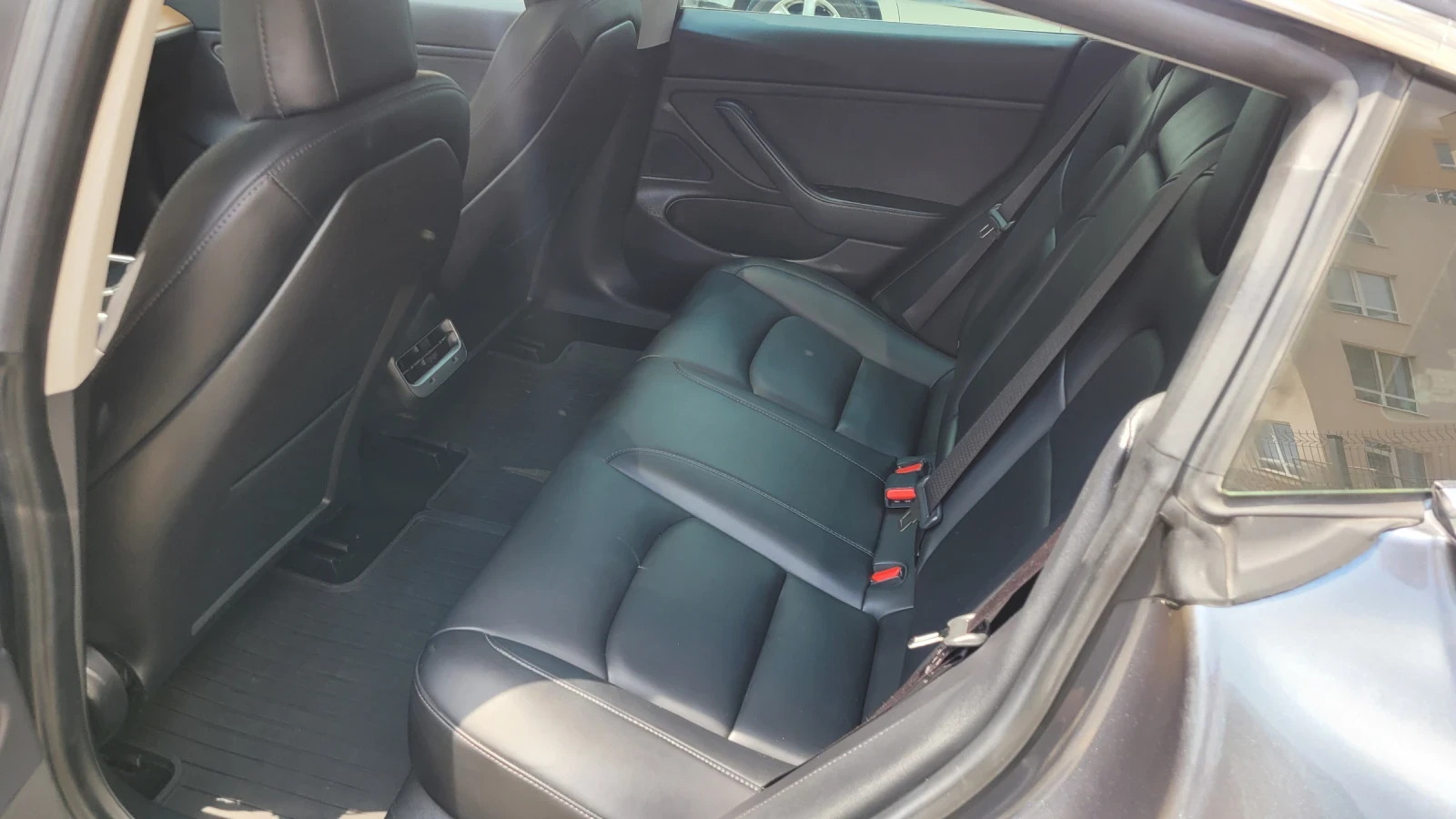 Tesla Model 3 Dual Motor 4x4, снимка 7 - Автомобили и джипове - 54241912