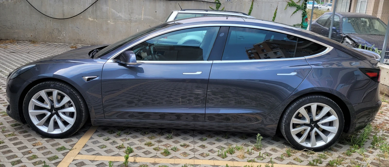 Tesla Model 3 Dual Motor 4x4, снимка 2 - Автомобили и джипове - 54241912