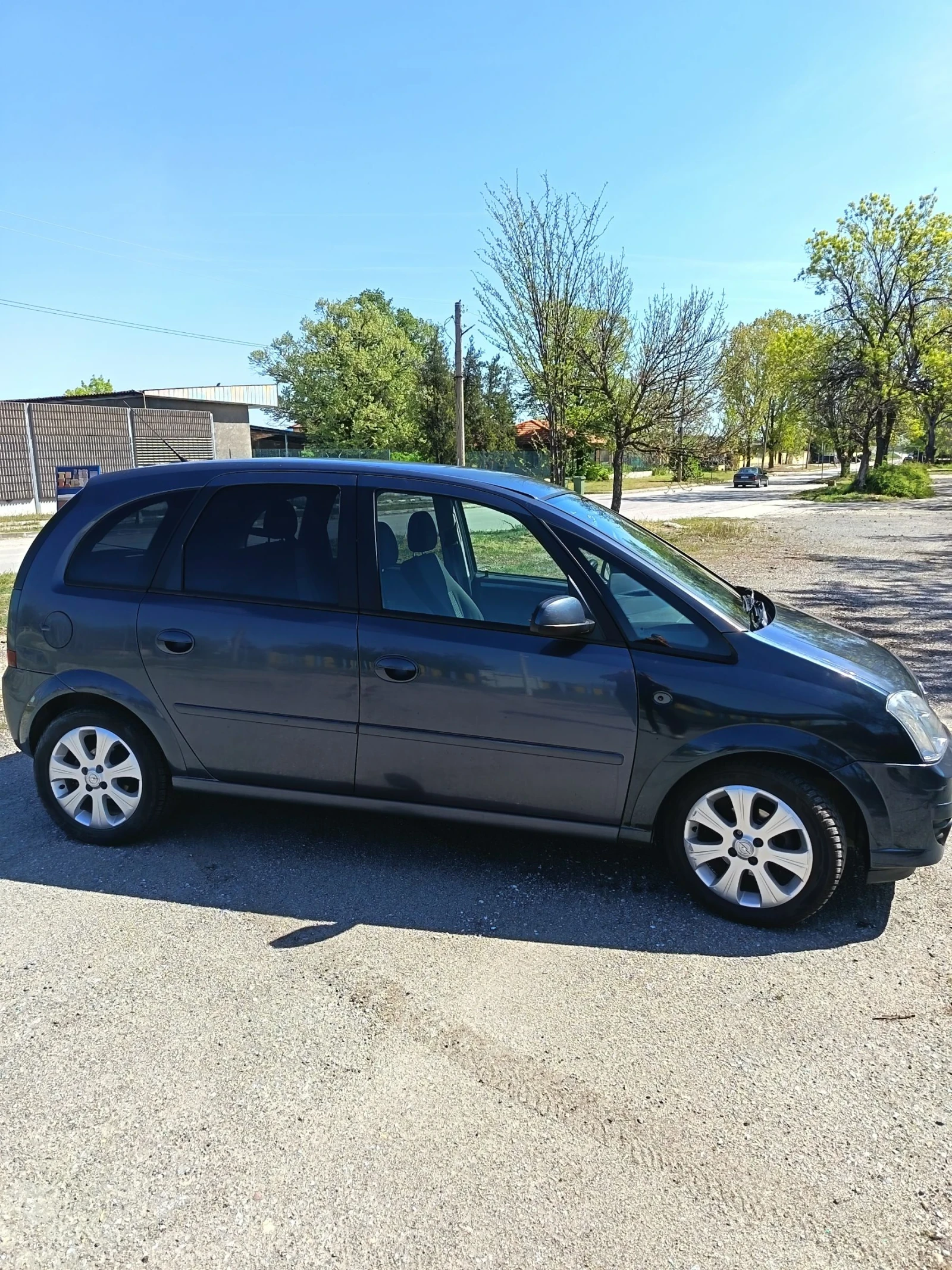 Opel Meriva, снимка 4 - Автомобили и джипове - 54313469