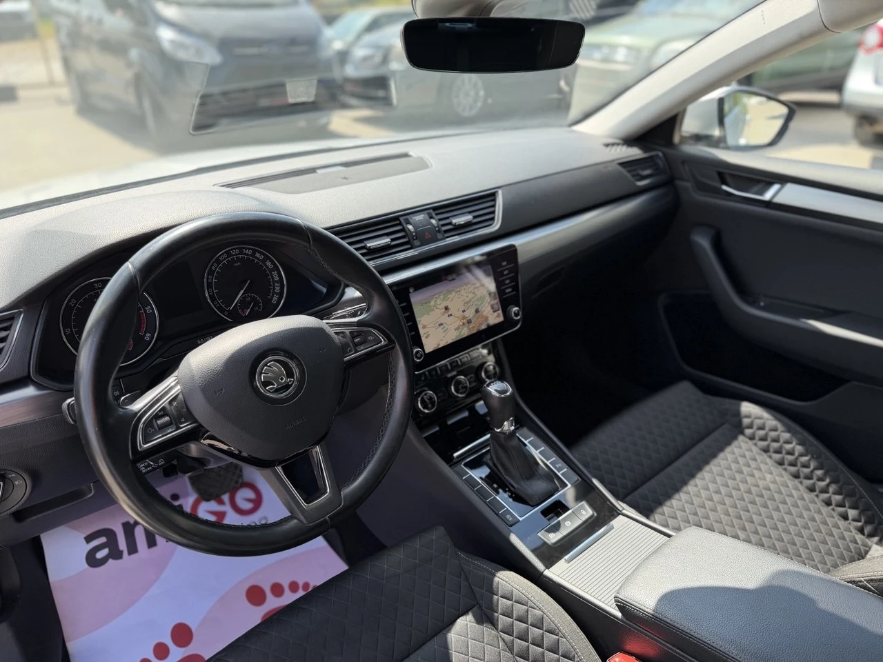 Skoda Superb 2.0TDI DSG , снимка 10 - Автомобили и джипове - 54317497