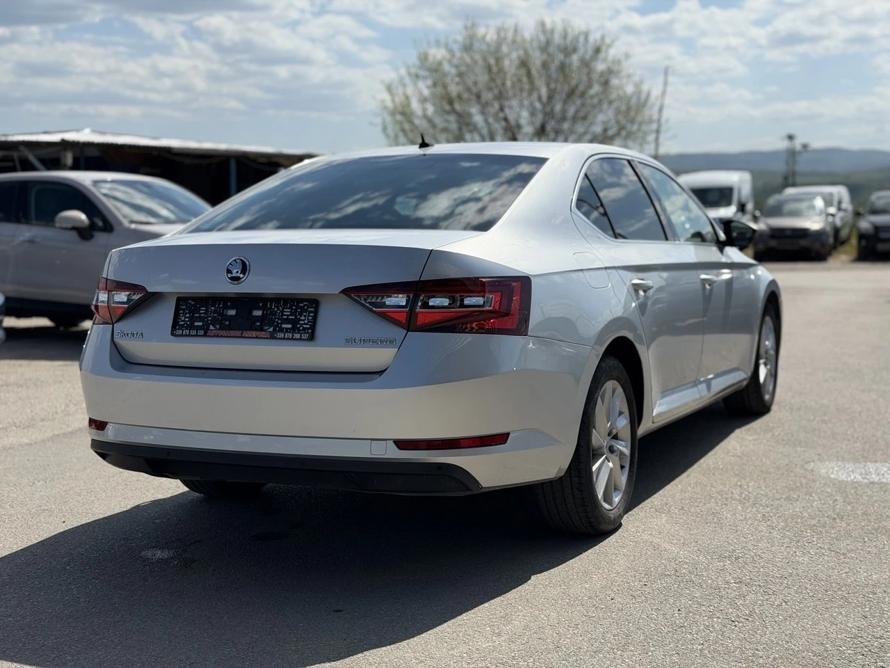Skoda Superb 2.0TDI DSG , снимка 6 - Автомобили и джипове - 54317497