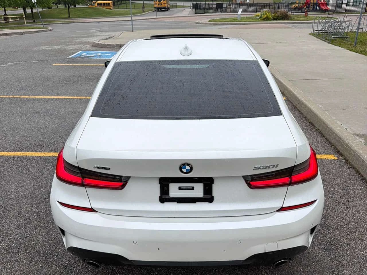 BMW 330 i xDrive * M-SPORT * АМБИЕТНО* ПАМНОРАМА* , снимка 4 - Автомобили и джипове - 54667316